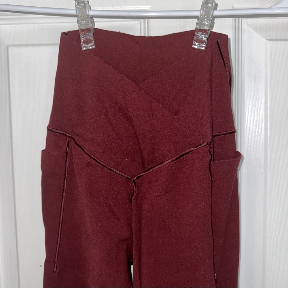 Aerie red leggings